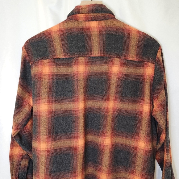 Old Navy Women's The Boyfriend Shirt Sz M Orange Black Plaid Swiftie Flannel‎ - Picture 8 of 8